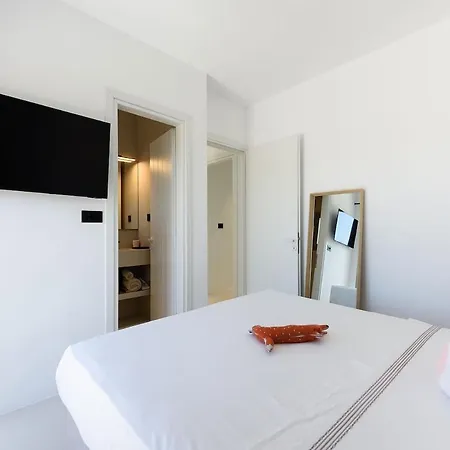 Theros Molos (Paros)