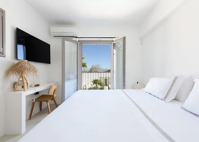 Theros Molos (Paros)